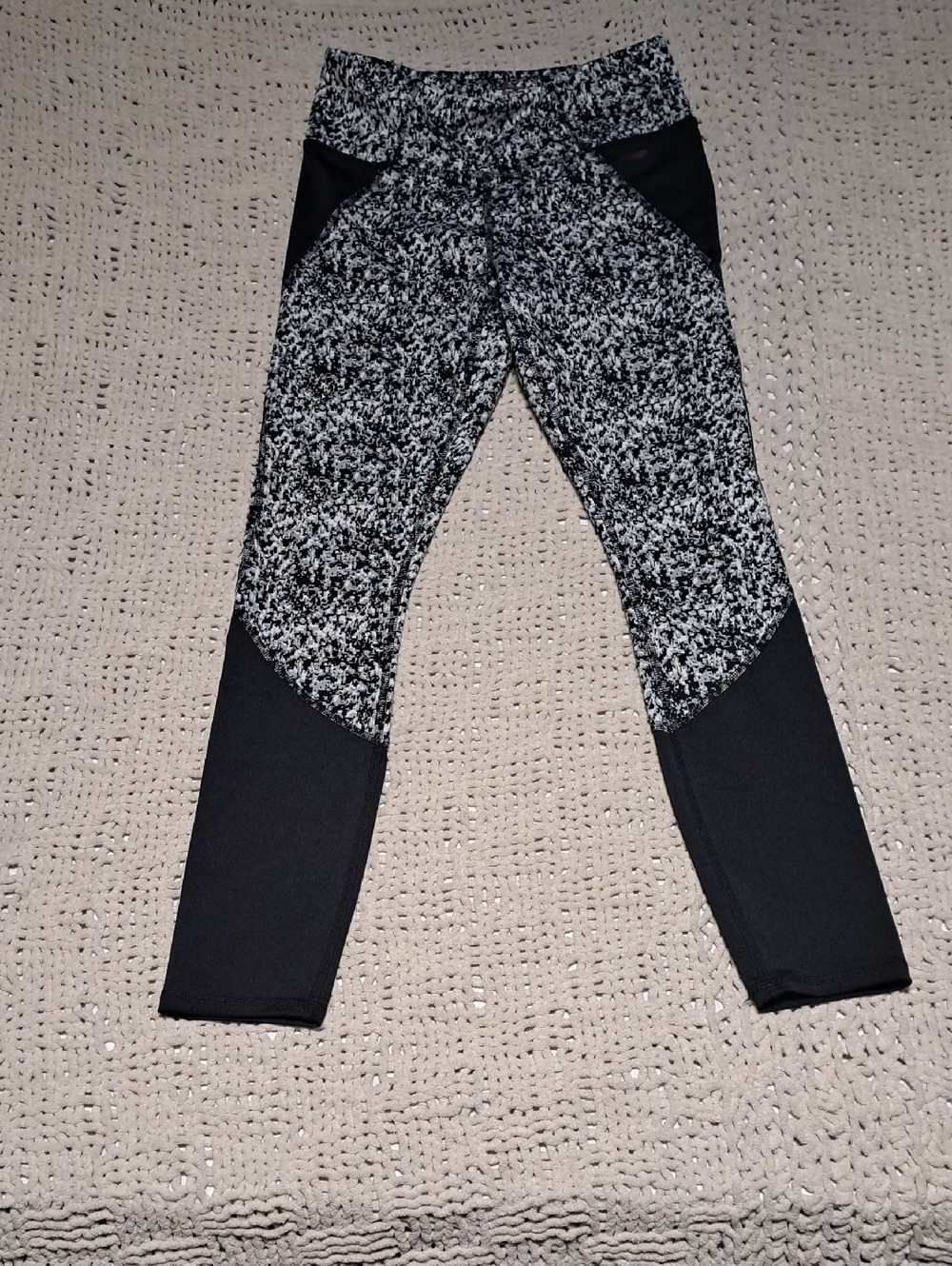 370 - Copper - Black & Gray Speckled Athletic Leggings